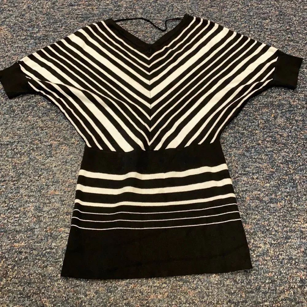 Stripped Fitted Tunic sz. S